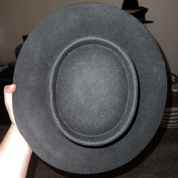 Hat - Picture 3 of 5